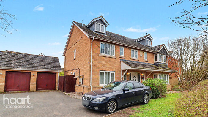 7 Bedroom Detached House For Sale In Arbroath Gardens, Orton Northgate, PE2