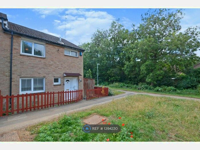 3 Bedroom End Of Terrace House To Rent In Maidencastle, Northampton, NN3