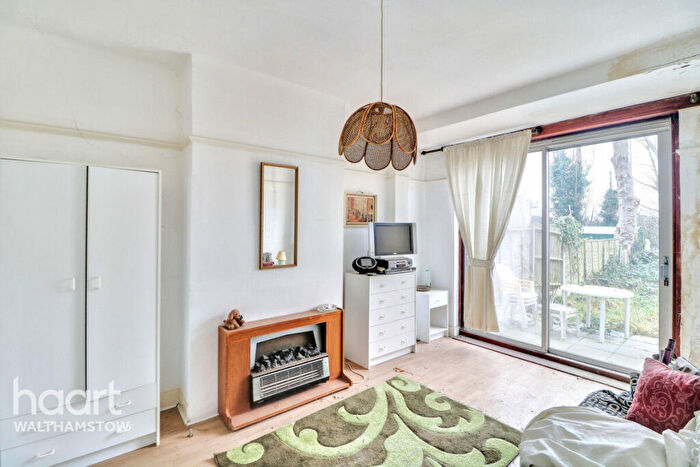 3 Bedroom Terraced House For Sale In Garner Road, Walthamstow, E17