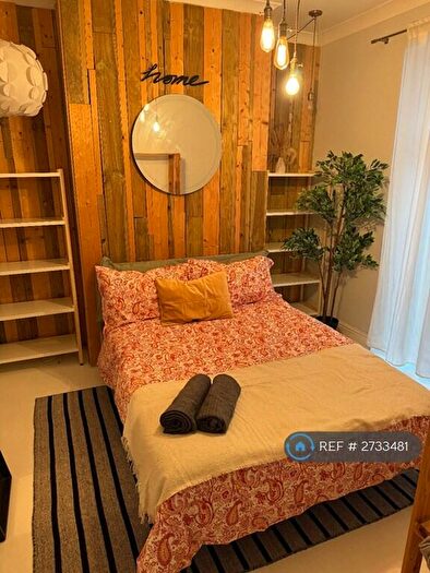 4 Bedroom Terraced House To Rent In Planet Street, Cardiff, CF24