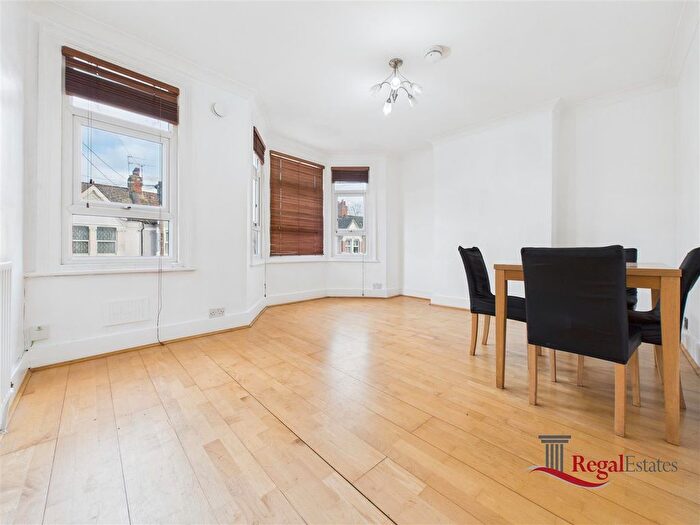 2 Bedroom Flat To Rent In Oldfield Road, London, NW10
