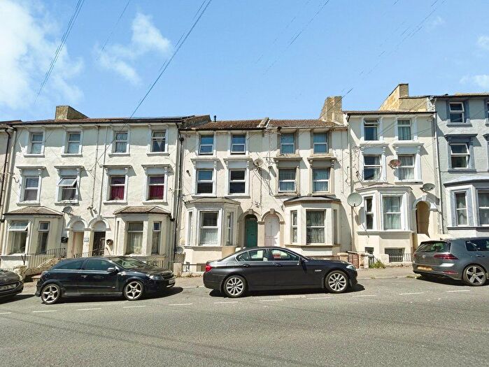 1 Bedroom Flat To Rent In Dover Road, Folkestone, CT20