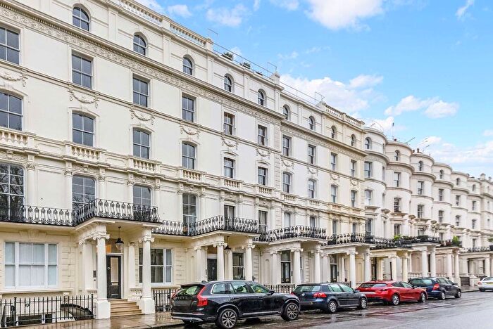 3 Bedroom Flat To Rent In Leinster Square, London, W2