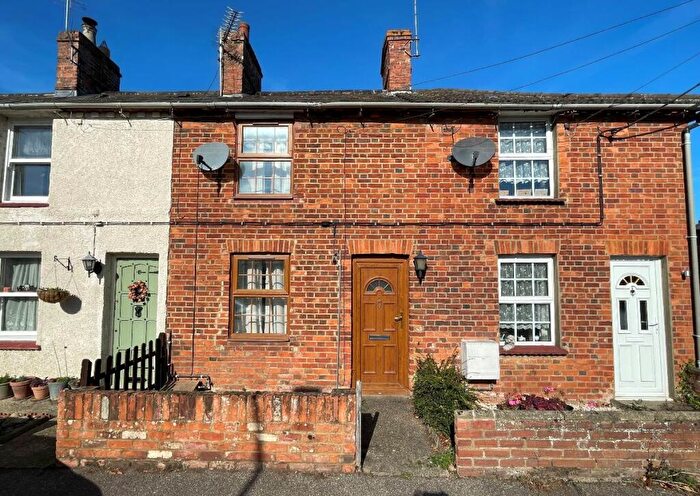 1 Bedroom Terraced House For Sale In High Street, Harrold, Bedford, MK43