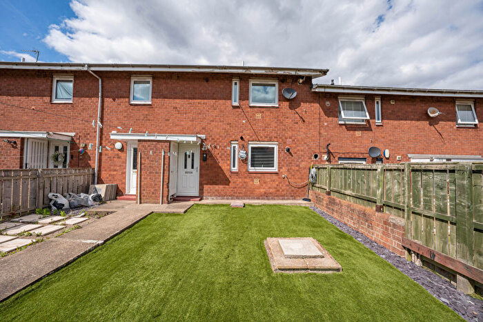 1 Bedroom Flat For Sale In Chopwell Gardens, Wrekenton, Gateshead, NE9