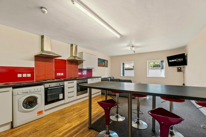 6 Bedroom Flat To Rent In Harwell Street, Plymouth, Devon, PL1