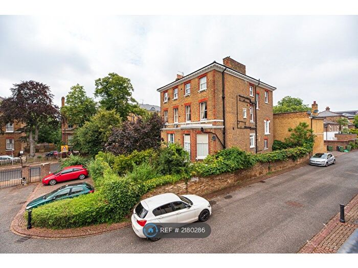 3 Bedroom Terraced House To Rent In Waldo Close, London, SW4
