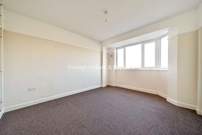 2 Bedroom Flat To Rent In Berkeley Close, Ruislip, Hillingdon, HA4