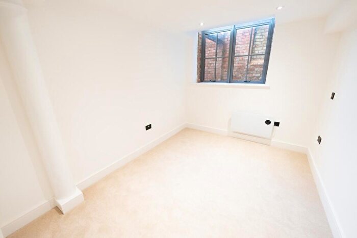 1 Bedroom Apartment To Rent In Dunster Street, Northampton, NN1