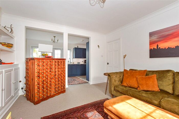 3 Bedroom Terraced House For Sale In Roethorne Gardens, Tenterden, Kent, TN30