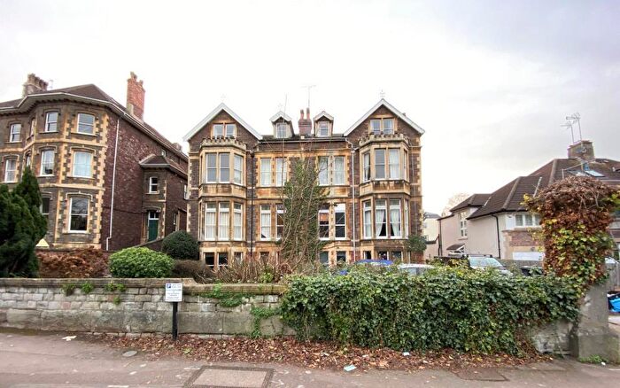 2 Bedroom Flat To Rent In Elmdale Road - Clifton, BS8