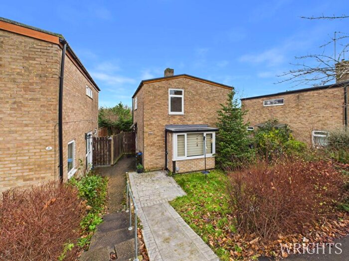 2 Bedroom Detached House For Sale In Dawley, Welwyn Garden City, AL7