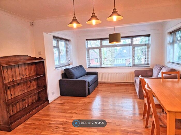 2 Bedroom Flat To Rent In Hayfield Road, Birmingham, B13