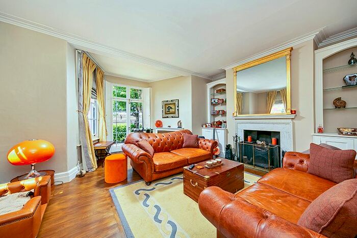 5 Bedroom Terraced House To Rent In Kew Road, Kew, TW9