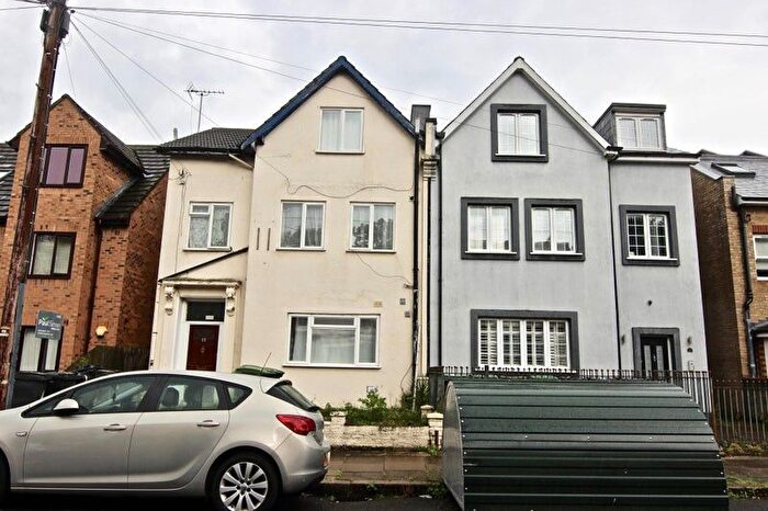 1 Bedroom Terraced House To Rent In Avenue Road, London, N15