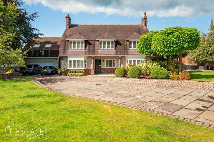 5 Bedroom Detached House To Rent In Fforddlas, Prestatyn, Denbighshire, LL19