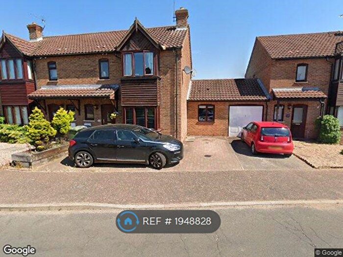 4 Bedroom Semi-Detached House To Rent In Cameron Green, Taverham, Norwich, NR8
