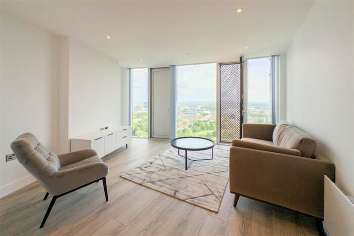 2 Bedroom Property To Rent In Thr, M15