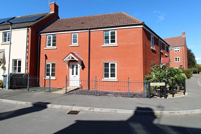 3 Bedroom Terraced House For Sale In Cossor Road, Pewsey, SN9