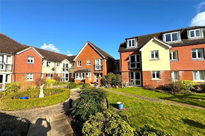1 Bedroom Flat For Sale In Firwood Drive, Camberley, Surrey, GU15