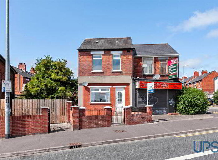 3 Bedroom Semi-Detached House For Sale In Falls Road, Belfast, BT11