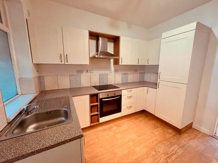 3 Bedroom Terraced House To Rent In Cavendish Road, Ferham S61