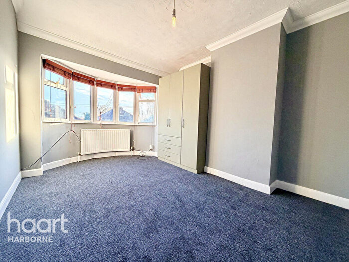 3 Bedroom Semi Detached House To Rent In Glyn Farm Road, Quinton, B32