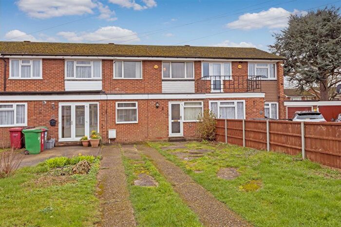 3 Bedroom Terraced House For Sale In Mercian Way, Cippenham, SL1