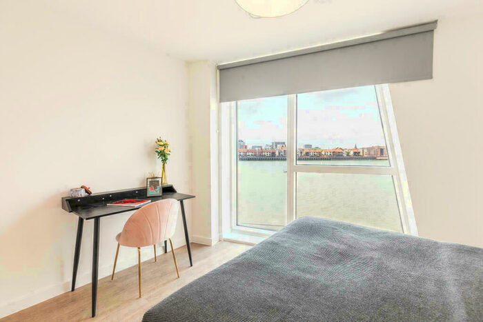 2 Bedroom Apartment To Rent In Vantage Tower, Centenary Plaza, SO19