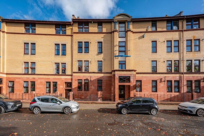 1 Bedroom Flat For Sale In St. Ninian Terrace, Glasgow, G5