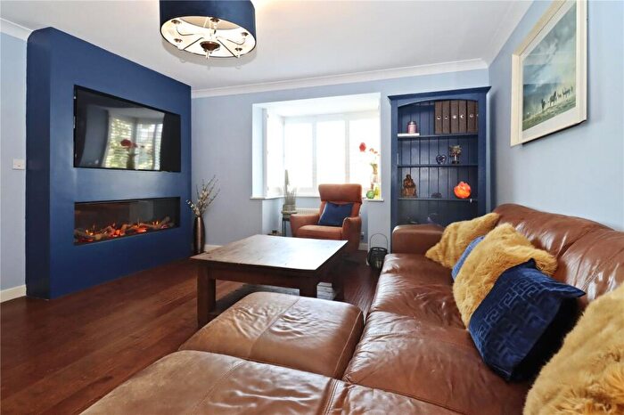 3 Bedroom Detached House For Sale In Klondyke Walk, Stella, Ryton, NE21