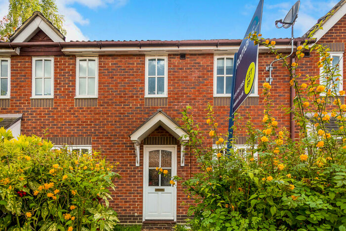 3 Bedroom Terraced House To Rent In Privet Close, Lower Earley, RG6