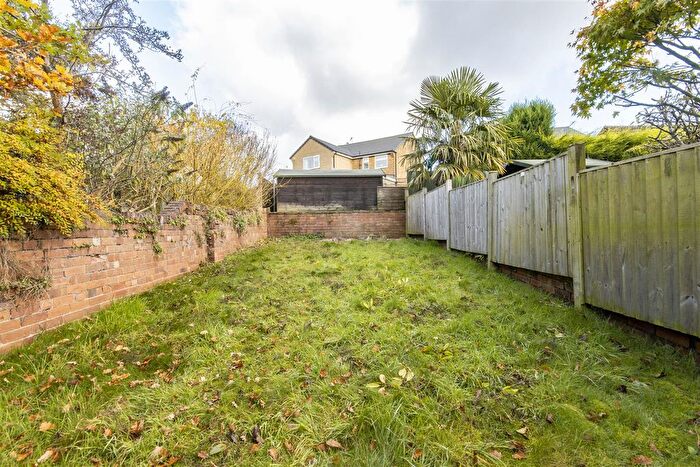 2 Bedroom Semi-Detached House For Sale In Brockwell Lane, Brockwell, Chesterfield, S40