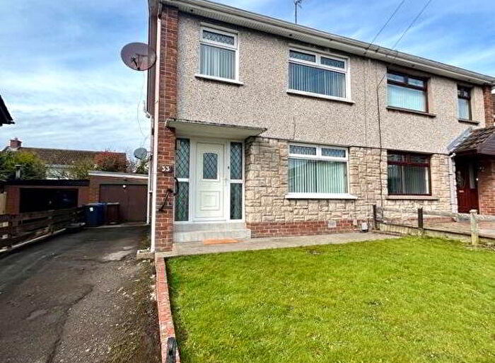 3 Bedroom Semi-Detached House For Sale In Lisnarea Avenue, Derry/Londonderry, BT48