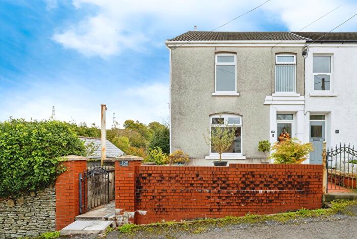 3 Bedroom Semi-Detached House For Sale In Goppa Road, Pontarddulais, Swansea, SA4