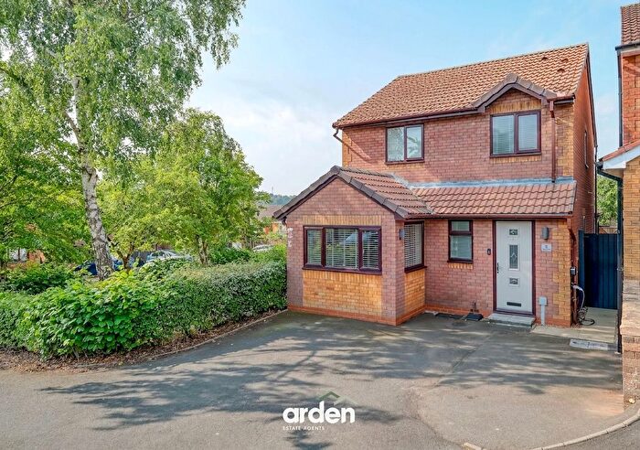 3 Bedroom Detached House For Sale In Foxglove Way, Lickey End, B60