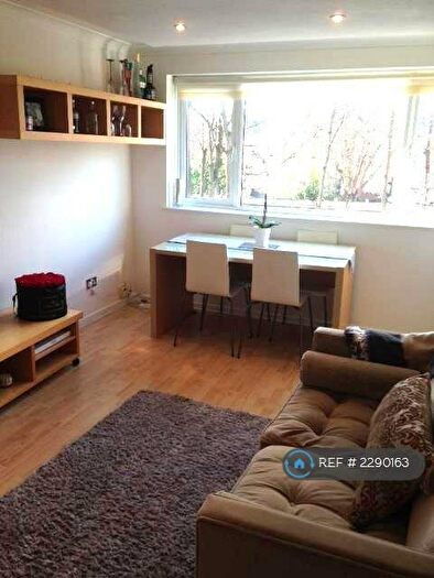 2 Bedroom Flat To Rent In West Jesmond Avenue, Newcastle Upon Tyne, NE2