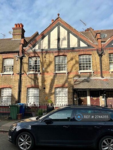 2 Bedroom Maisonette To Rent In Merrow Street, London, SE17