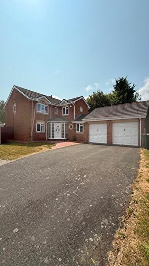 5 Bedroom Detached House To Rent In Rawlings Court, Oadby, LE2