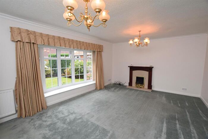 2 Bedroom Bungalow To Rent In Hanley Close, Middleton, Manchester, M24