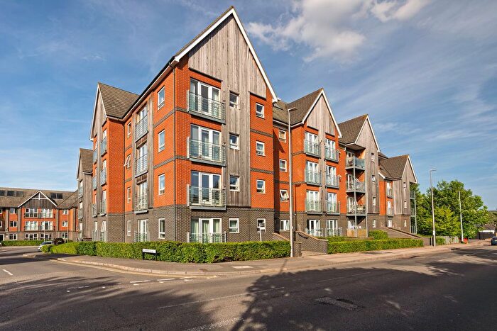 1 Bedroom Flat For Sale In Coleman House, , Watling Street, Bletchley, Milton Keynes, MK2