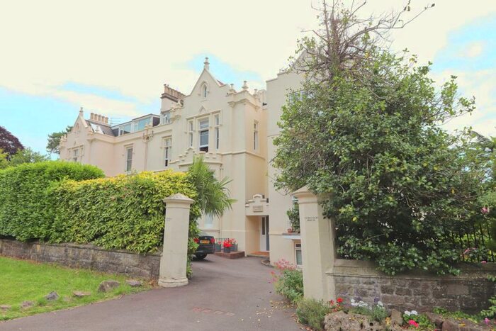 3 Bedroom Flat To Rent In Clifton Down, Bristol, BS8