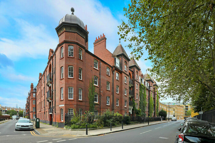 1 Bedroom Apartment To Rent In Stepney Green, London, E1