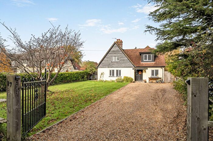 4 Bedroom Detached House For Sale In The Byway, Middleton-On-Sea, PO22