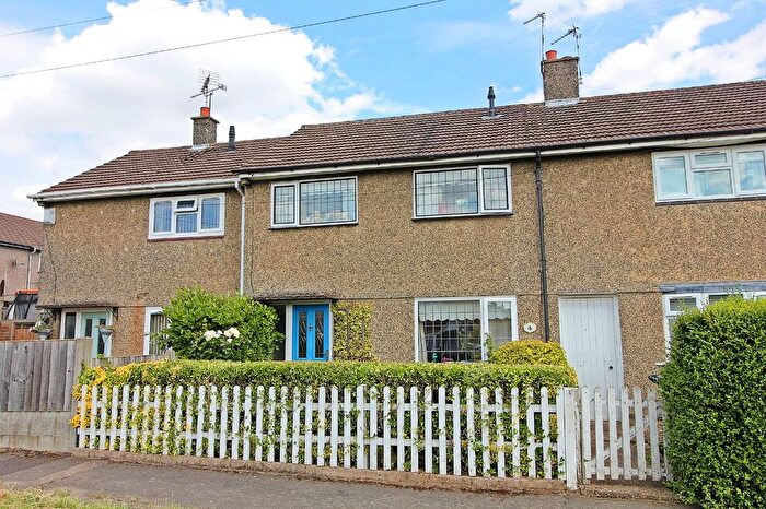 3 Bedroom Terraced House For Sale In Queensferry Parade, Leicester, LE2