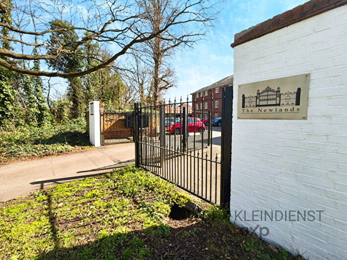 Studio For Sale In Weston Green Road, Thames Ditton, KT7