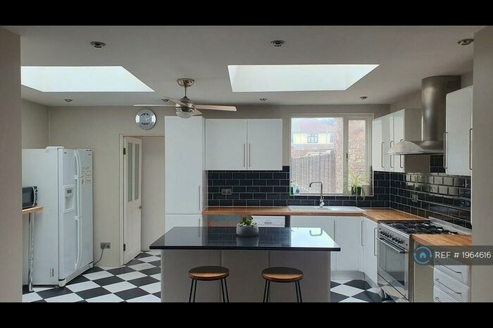 4 Bedroom Terraced House To Rent In Cassell Road, Bristol, BS16