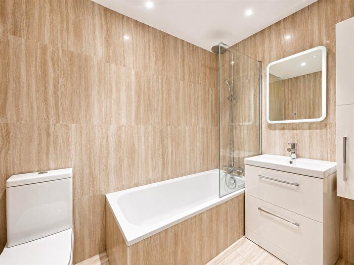 1 Bedroom House To Rent In Fleet Road, Fleet, GU51