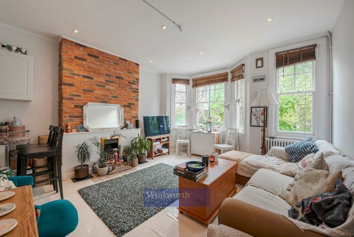 3 Bedroom Apartment To Rent In Fitzalan Street, SE11