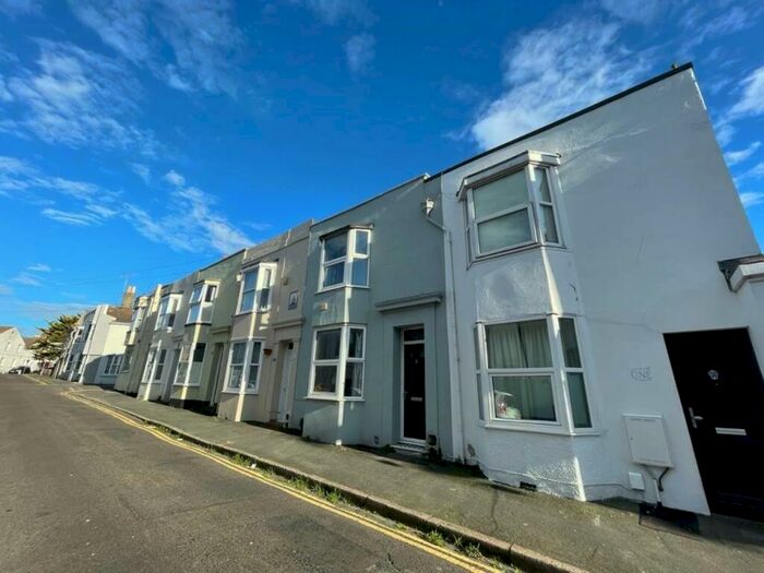4 Bedroom House To Rent In Kingsbury Road, Brighton, East Sussex, BN1